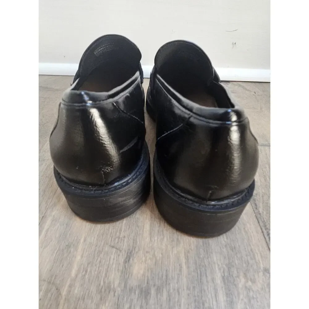 Tahari ln black